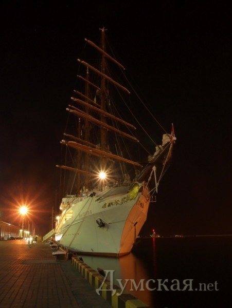 ������ ����� "Sea Cloud II" ��������� 8 �������