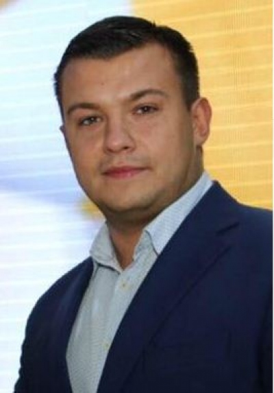 ����  ����� �������